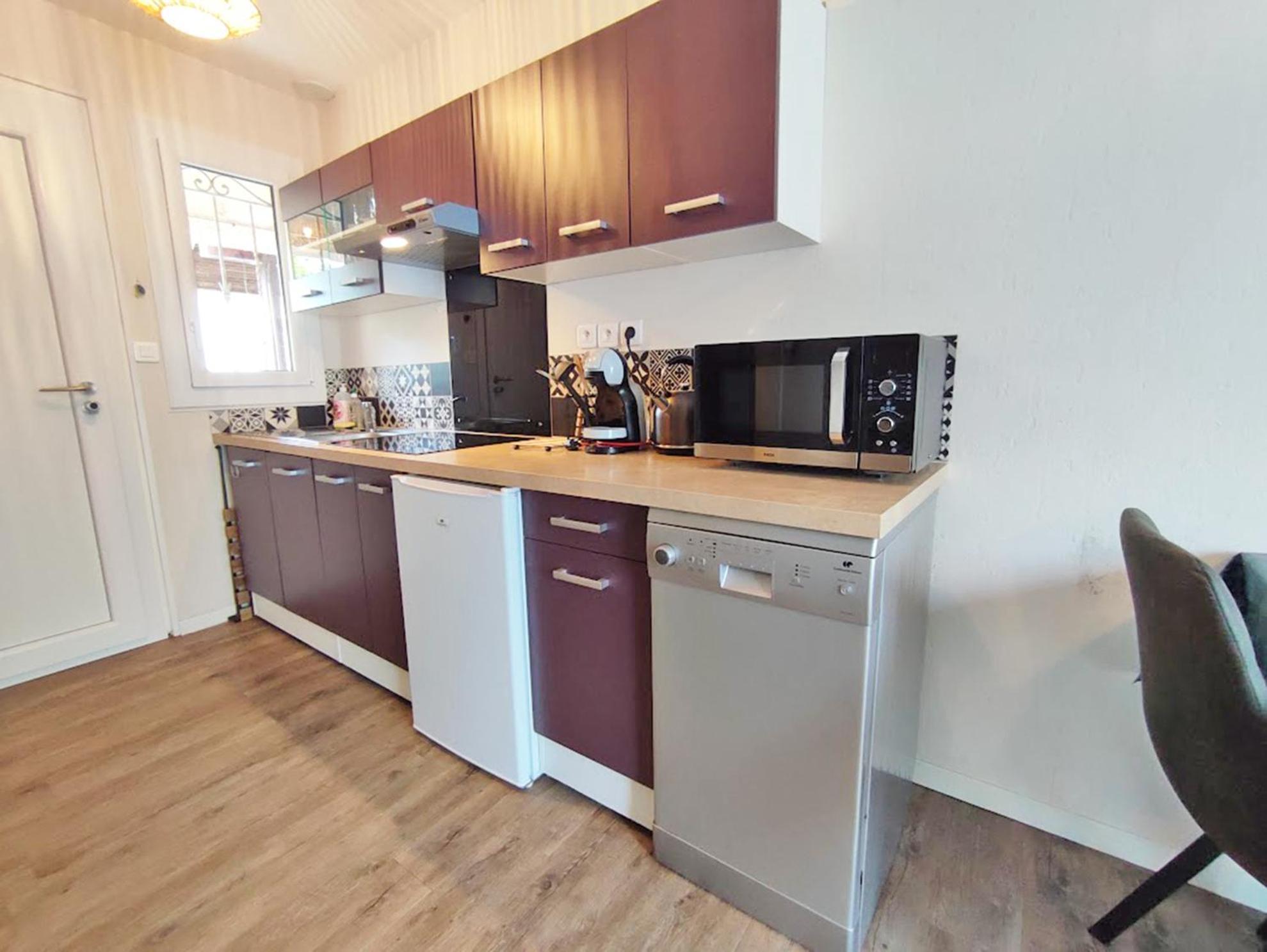 L'Escampette, Duplex T3, Centre Luchon, Wifi, Casier A Skis, 4 Personnes Bagnères-de-Luchon المظهر الخارجي الصورة